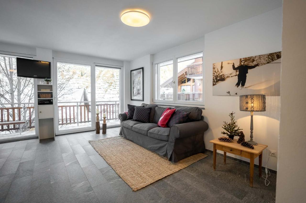 Modern Apartment With Matterhorn View Zermatt Eksteriør bilde